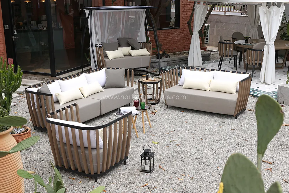 High-End Outdoor Sofa Spray Aluminum Frame Teak Wood Frame Sofa