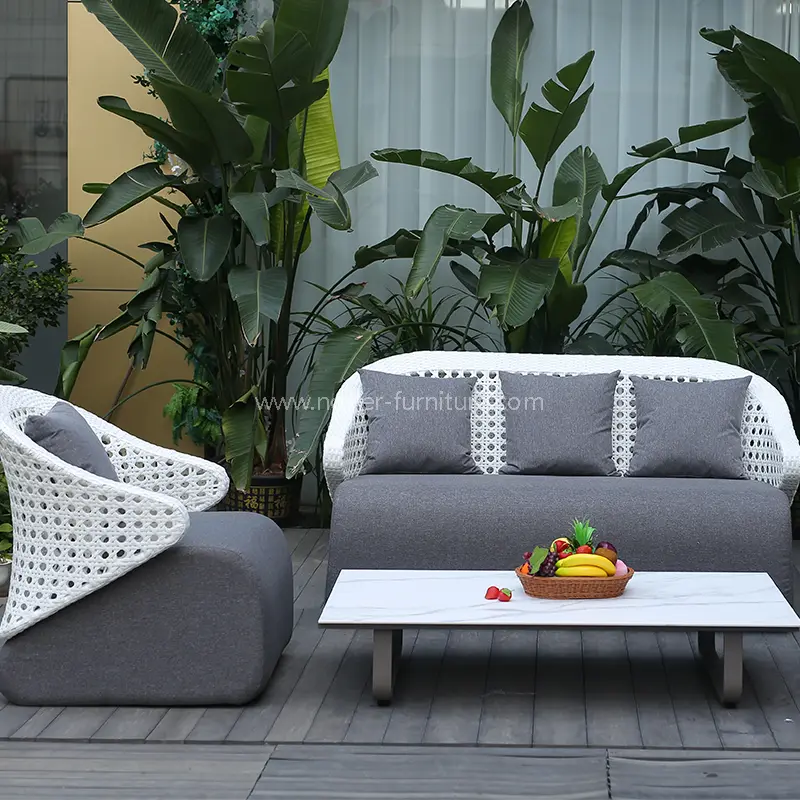 Açık alüminyum çerçeve beyaz el dokuma rattan backrest kanepe